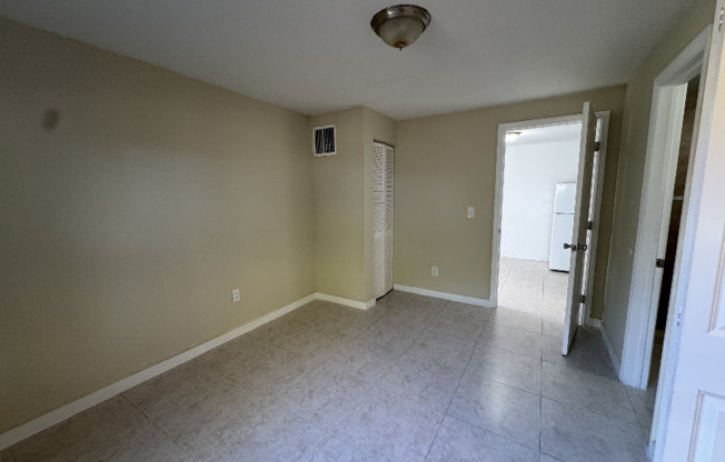 3427 NW 101 ST