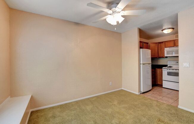 3 beds, 2 baths, $1,520, Unit # 1039