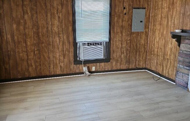 1002 33 AVE N