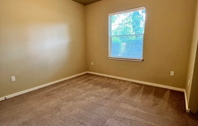 2 beds, 2 baths, 1,090 sqft, $1,600, Unit 523-07