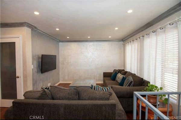 2 beds, 3 baths, 1,290 sqft, $3,200, Unit 5