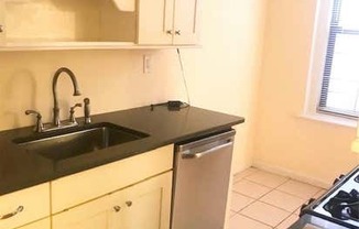 1 bed, 1 bath, $2,150, Unit 2E