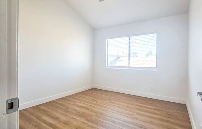 11th St Apartments