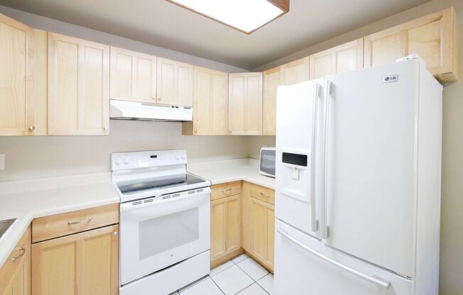 Beautiful Private Condo for Rent Available Now! Parking in front of the Unit.