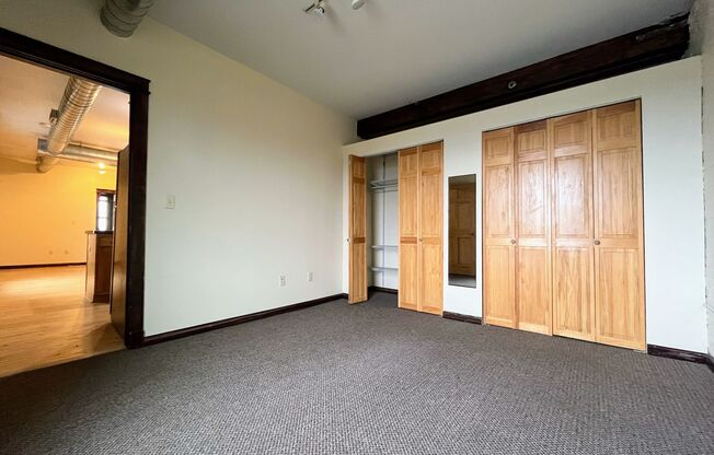 2 beds, 1 bath, 941 sqft, $1,495, Unit 405