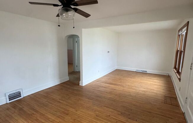 4 beds, 1 bath, $2,400