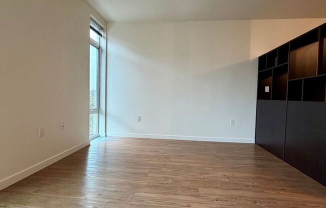 1 bed, 1 bath, 470 sqft, $1,495, Unit 302