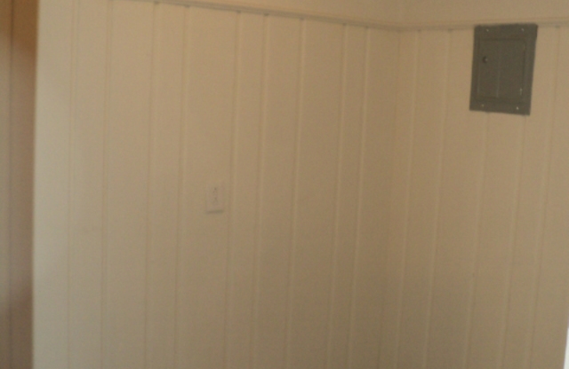 3517 BROTHERS PL SE
