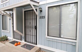 2 beds, 1 bath, 1,000 sqft, $1,795, Unit 5125