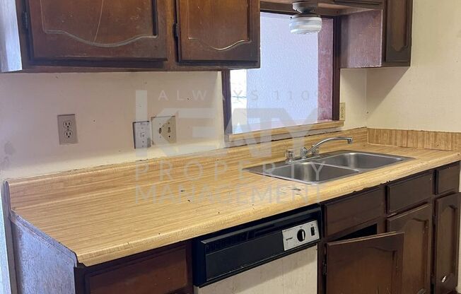 116 Rue Royale Circle