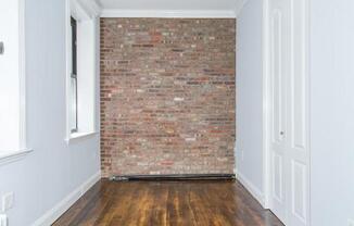3 beds, 2 baths, $7,895, Unit 5B