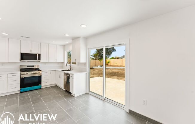 Recently Remodeled 3 Bed/2 Bath in Mission Viejo Available Now!
