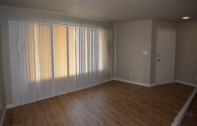 2 beds, 1 bath, $1,395