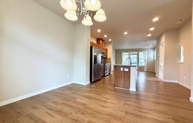 Beautiful Wilsonville Townhouse in Immaculate Tonquin Woods at Villebois Neighborhood! Many Parks, Walking Paths, Sport Courts, Picnic Areas~ Community Garden and Pool! Entertainers Kitchen~ Bonus Loft space~ Double Car Attached Garage