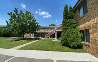 Lansing Apartments Exterior of Amber Square Apartments in Lansing, MI