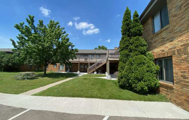 Lansing Apartments Exterior of Amber Square Apartments in Lansing, MI