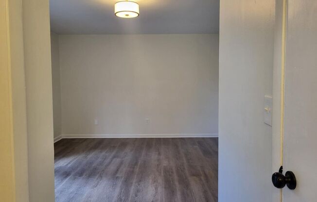 1 bed, 1 bath, $1,100, Unit Unit 3331