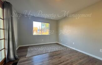 2 beds, 1 bath, 697 sqft, $1,550, Unit B