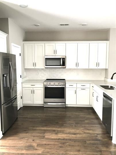 243 Mansfield Dr