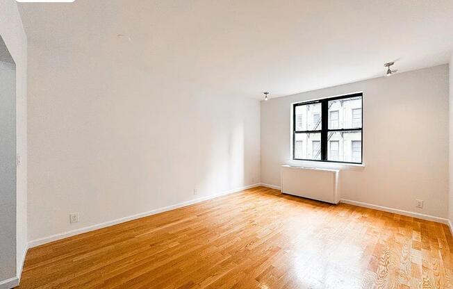 Studio, 1 bath, 350 sqft, $2,995, Unit 2C