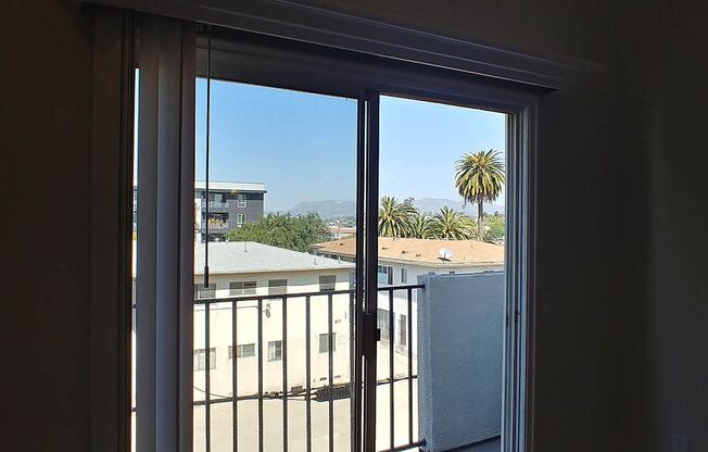 2 beds, 1 bath, 925 sqft, $2,850, Unit 307