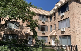 1762 W HIGHLAND AVE