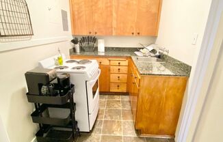 Studio, 1 bath, 365 sqft, $1,195, Unit 212