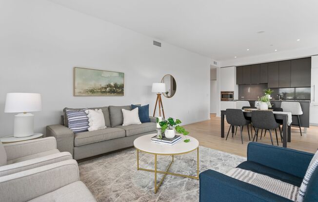 The Vista - 2 bed/2.5 bath Pearl District Condo w/parking/storage/concierge/most utilities/amenities