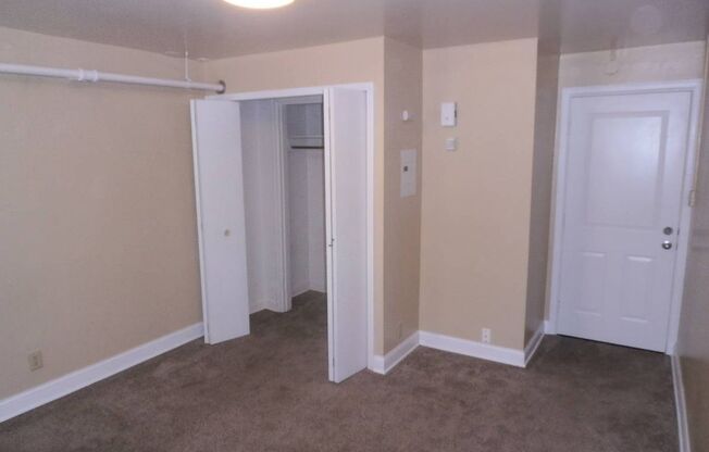 Studio, 1 bath, $795, Unit Unit 1