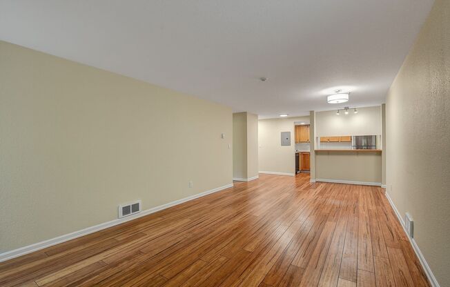 2Bd/1.75Ba Redmond Condo