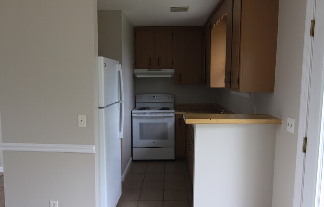 3 Bedroom 2 Bath Home For Rent On Cunningham Lane!