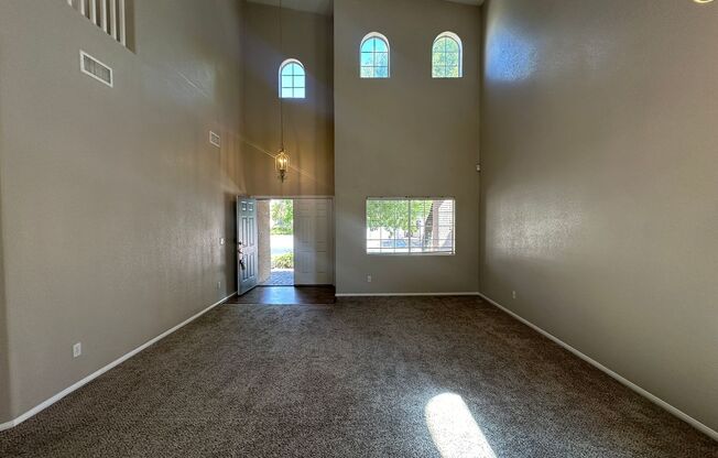 SUMMERLIN BEAUTY IN SAN MARCOS VISTAS! GATED COMUNITY!!!