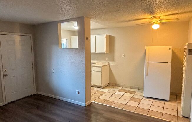 1 bed, 1 bath, 543 sqft, $1,195, Unit Apartment 05