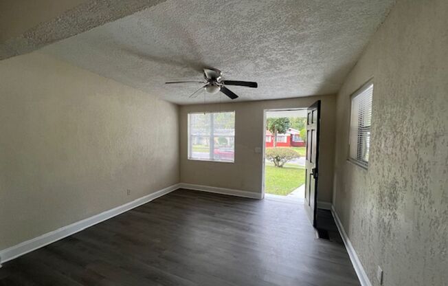 3 beds, 1 bath, $1,350