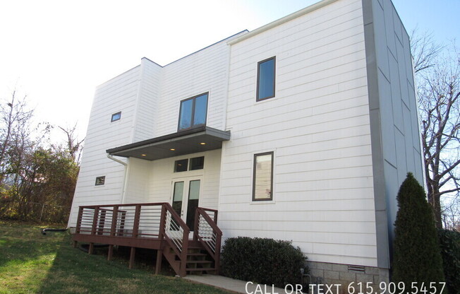 1512 CAHAL AVE