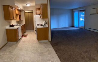 2 beds, 1 bath, 1,035 sqft, $1,415, Unit 1800-253