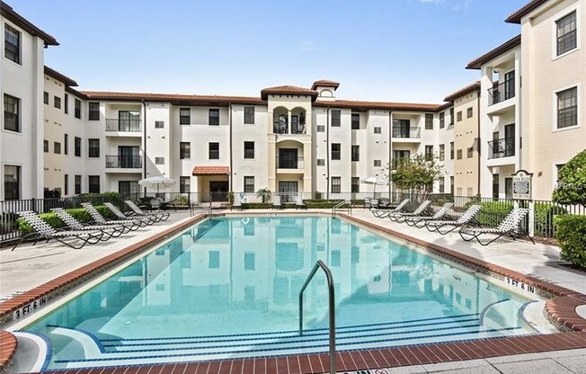 2 beds, 1 bath, $1,650
