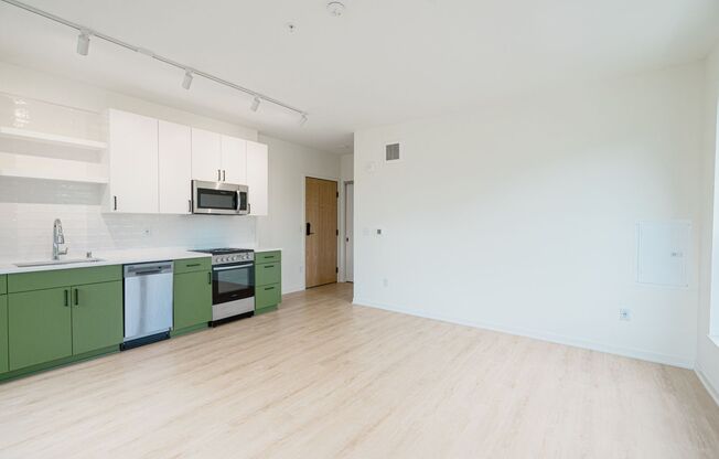 Studio, 1 bath, 411 sqft, $1,279, Unit 309
