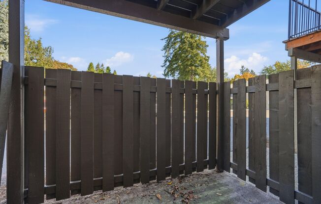 2 beds, 1 bath, 1,000 sqft, $1,275, Unit 11