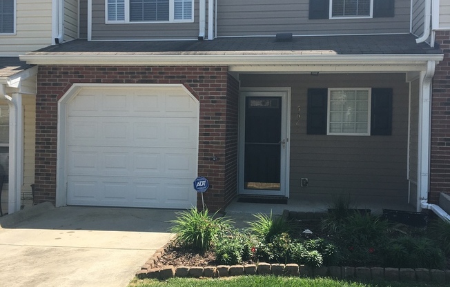2 Bedroom Townhome in McAlister's Place!