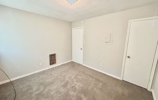 2 beds, 1 bath, 600 sqft, $795, Unit Unit A