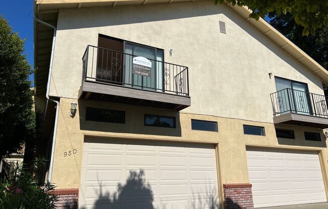 3 beds, 2 baths, $4,580, Unit # #A