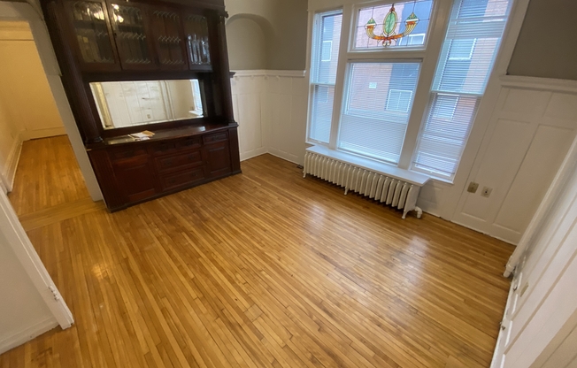2115 3rd Ave