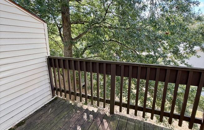 2 beds, 1 bath, 775 sqft, $895, Unit 370J