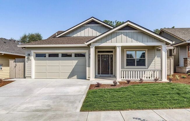 Newer three bed, 2 bath Craftsman Style home in East Medford | Available Now