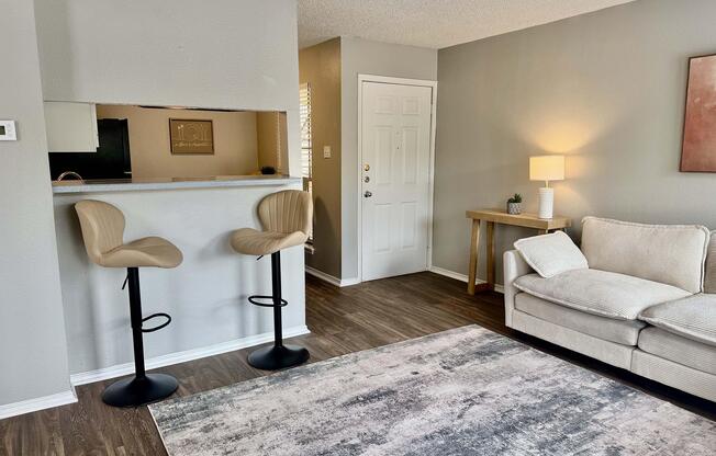 Studio, 1 bath, 493 sqft, $840