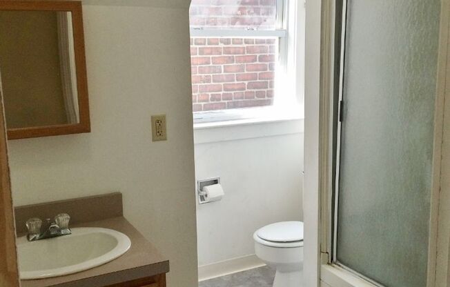 1 bed, 2 baths, $740, Unit 4-Front
