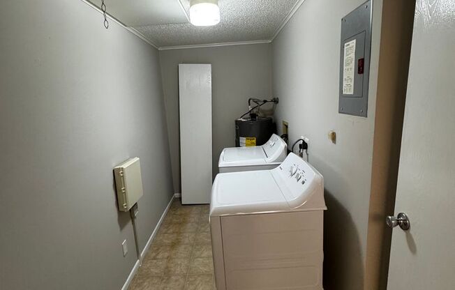 1 bed, 1 bath, 634 sqft, $839, Unit 6045 UD