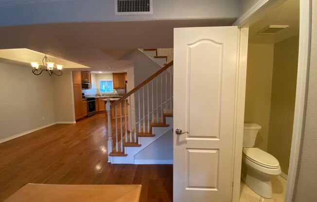 Great Tri-Level Townhome in Coastal Carlsbad Location!