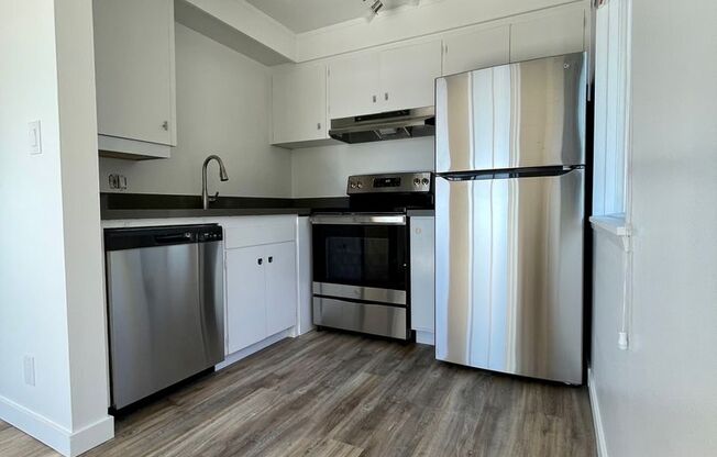 1 bed, 1 bath, 600 sqft, $1,945, Unit 11